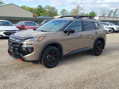 2025 Nissan Rogue Rock Creek®