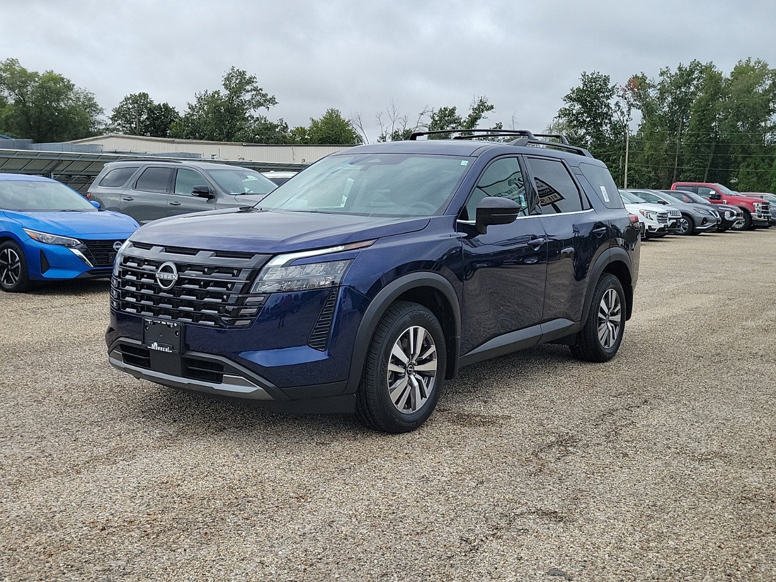 2026 Nissan Pathfinder SL - Photo 6