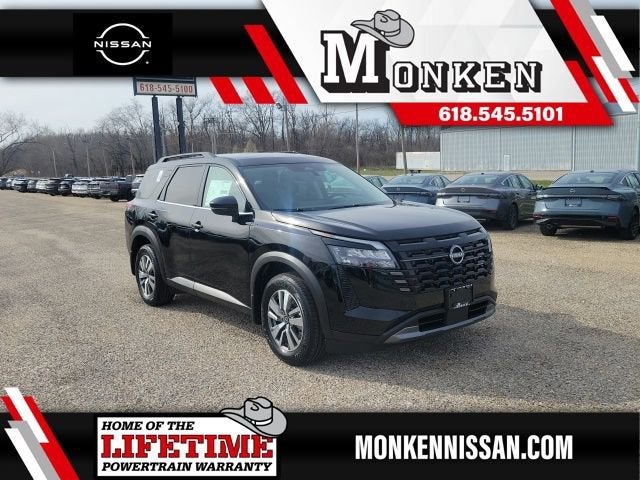 2026 Nissan Pathfinder SL