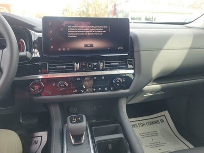 2026 Nissan Pathfinder SL