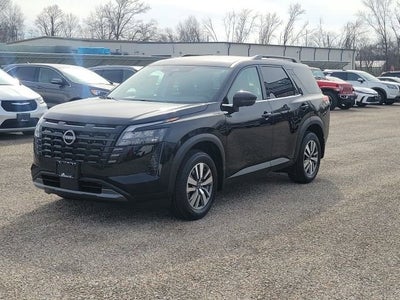 2026 Nissan Pathfinder SL