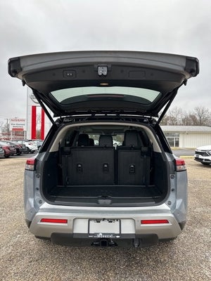 2024 Nissan Pathfinder Platinum in Centralia, IL - Monken Nissan