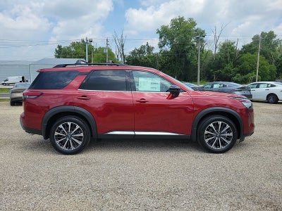 2026 Nissan Pathfinder Platinum