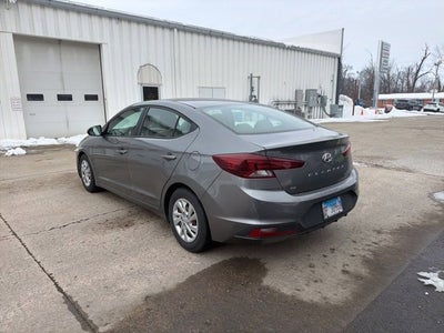 2019 Hyundai Elantra SE